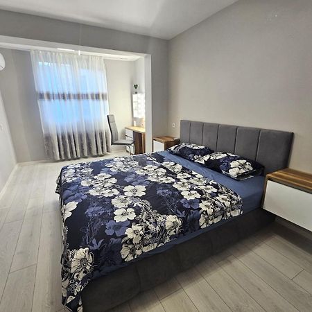 Apartment Bohemi With Free Parking Burgas Ngoại thất bức ảnh