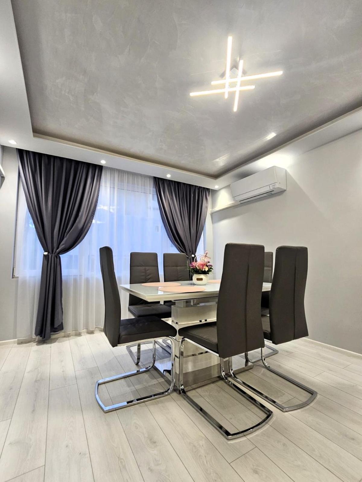 Apartment Bohemi With Free Parking Burgas Ngoại thất bức ảnh