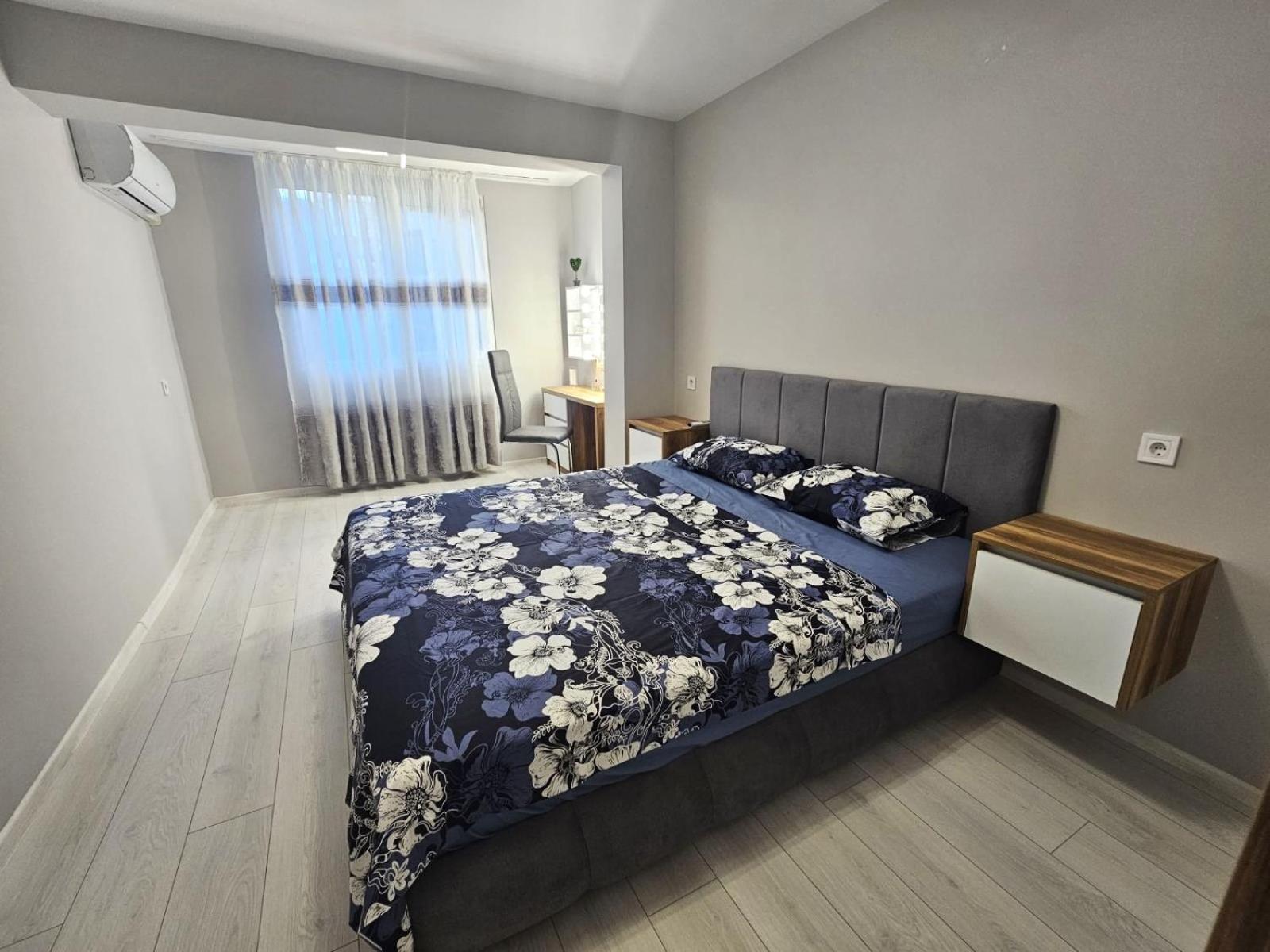 Apartment Bohemi With Free Parking Burgas Ngoại thất bức ảnh