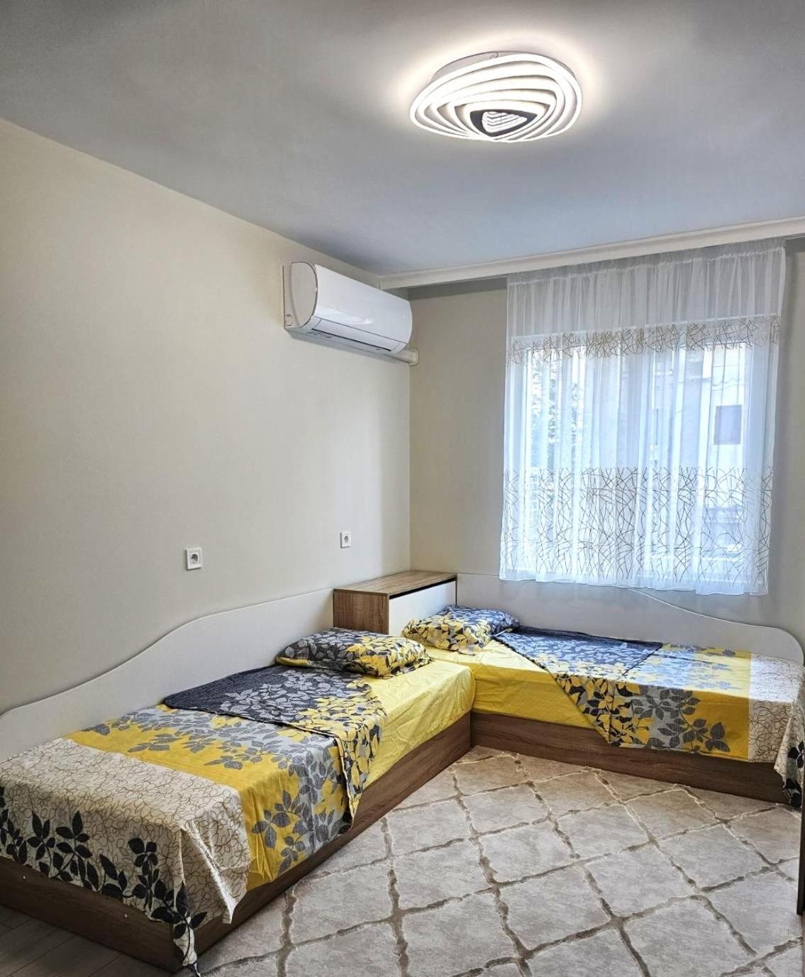 Apartment Bohemi With Free Parking Burgas Ngoại thất bức ảnh